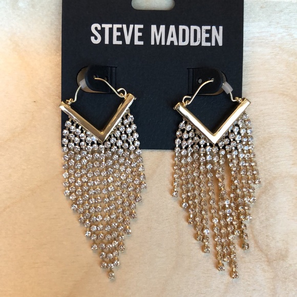 Steve Madden Gold Tone V Drop Earrings With Crystal Fringe Accents NWT - Picture 7 of 10